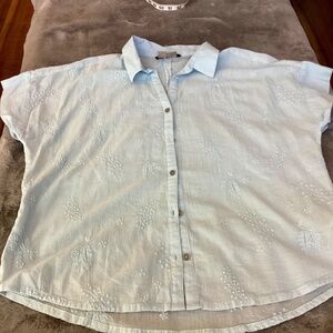 NWOT Royal Robbins women’s oasis button up short sleeve light blue shirt XL